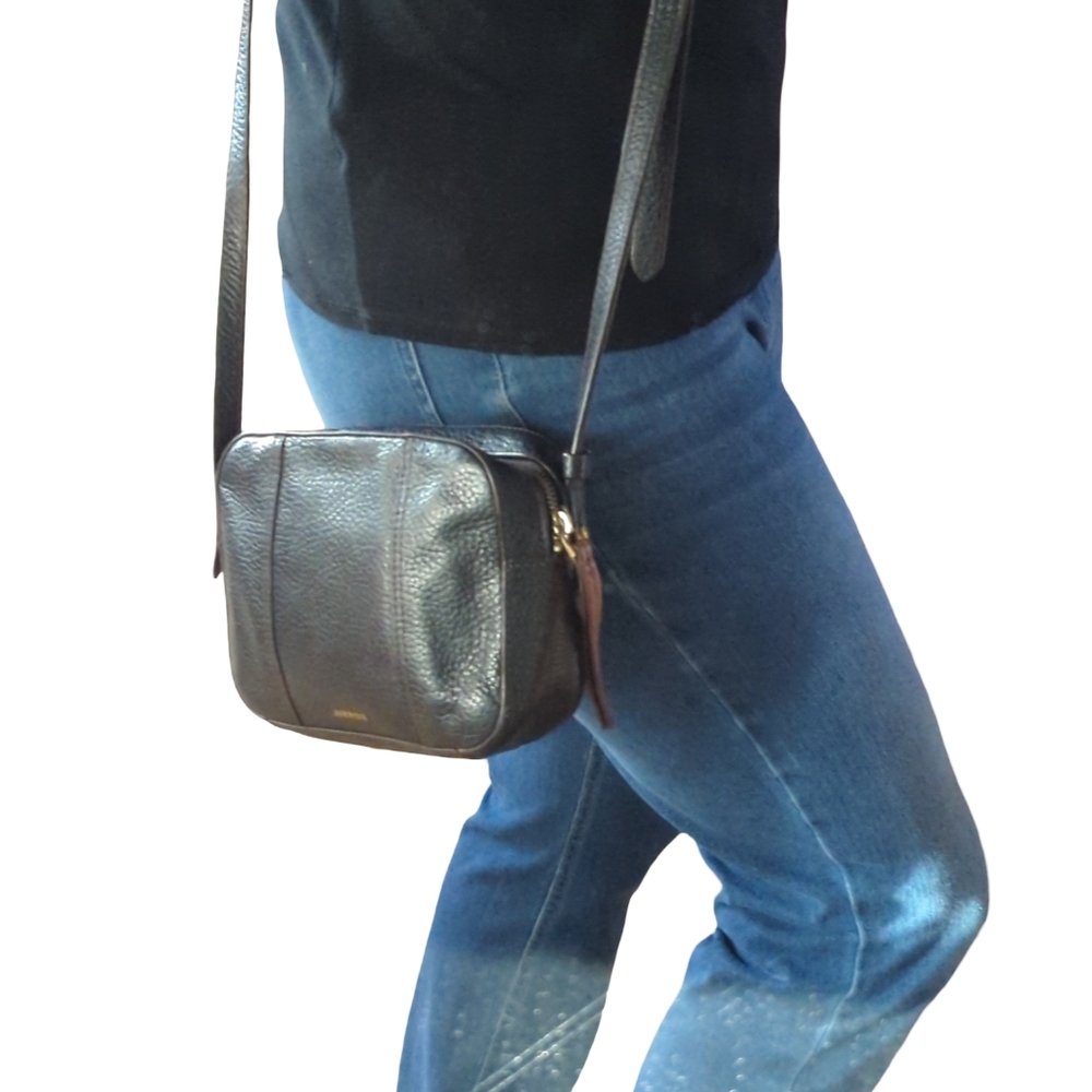 Fossil Gemma Pebbled Leather Crossbody Camera Bag In Black - Picture 14 of 14